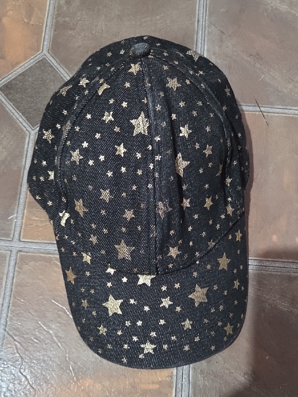 100% Cotton David and Young Black Cap with Gold Star Pattern